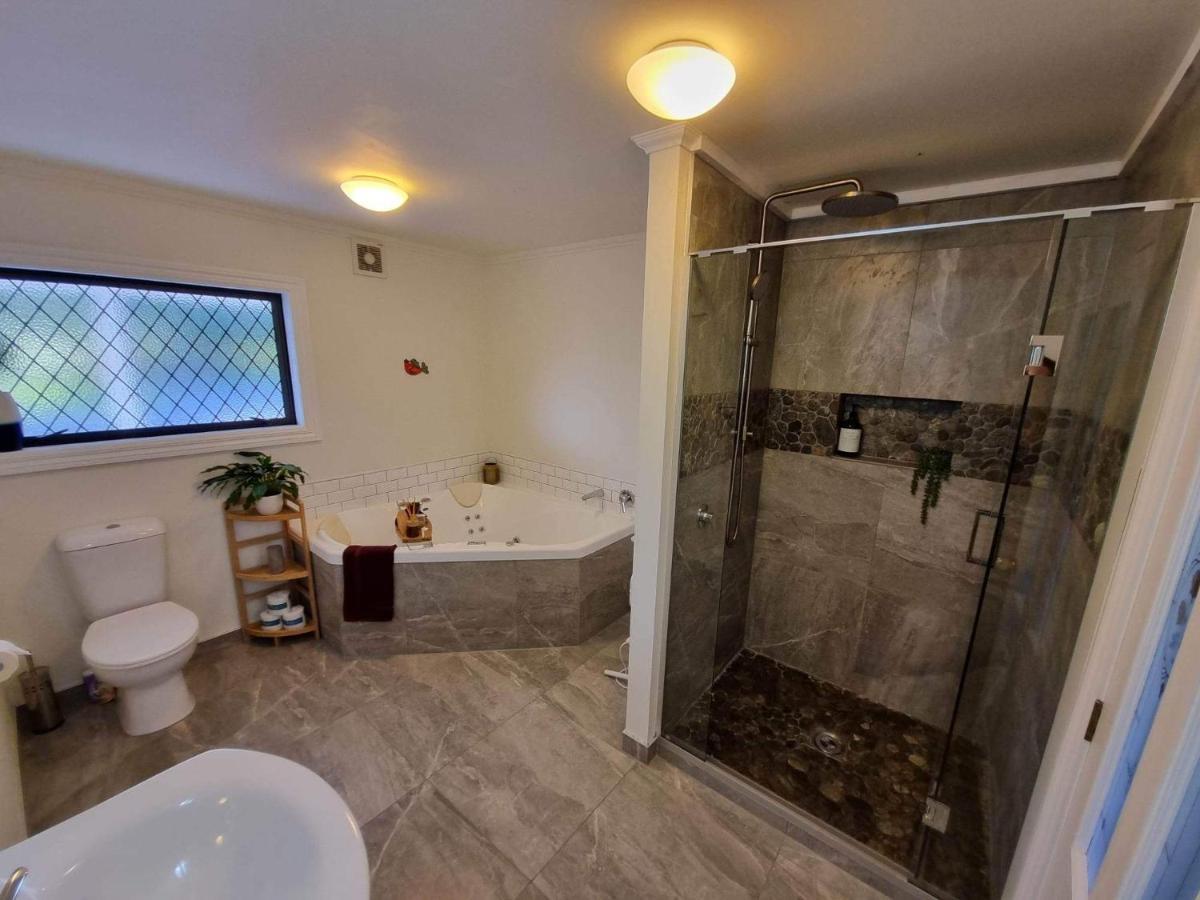 Westholm Lodge Harihari Екстериор снимка